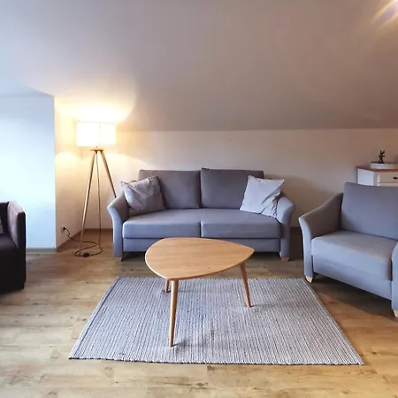 Dorfplatz Apartmán *