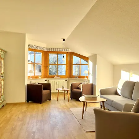 Dorfplatz Apartmán *